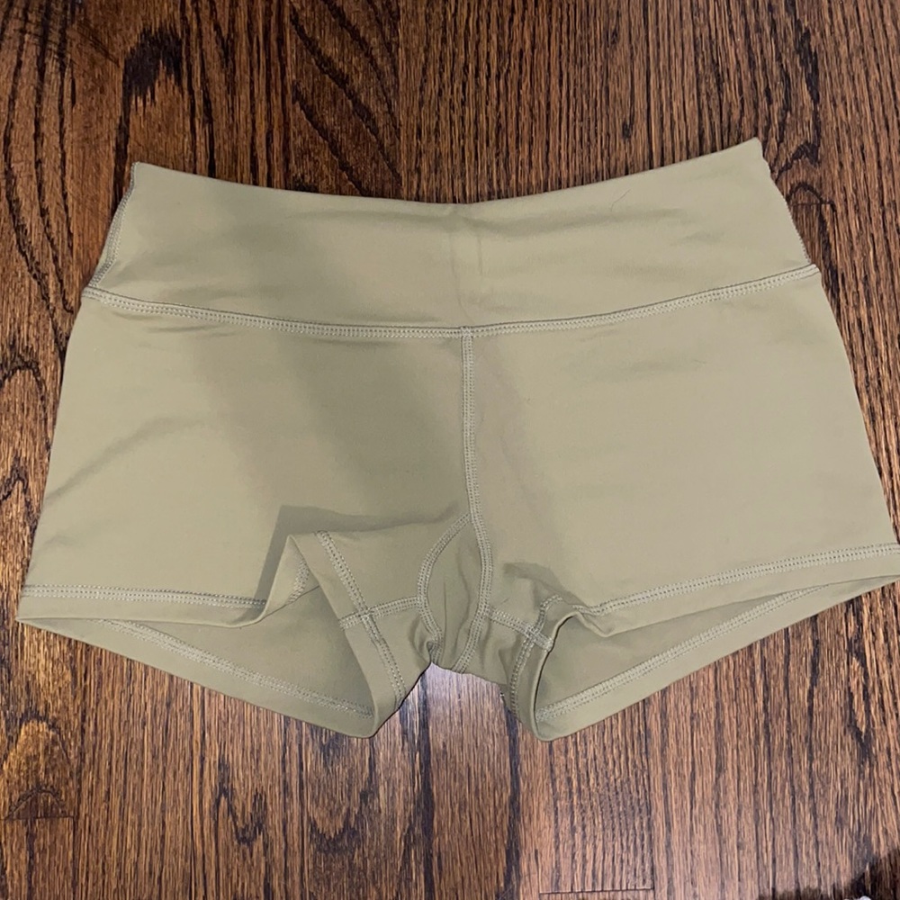 Savage shorts army green